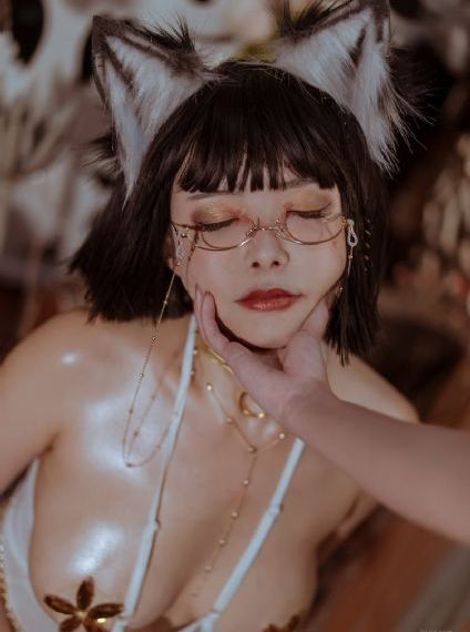 周妍希在线观看_超清神马影院手机在线