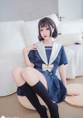 扒开女人下面两片毛茸茸_1080电影在线看