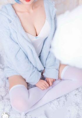 小浪蹄子蜜水噗呲噗呲的视频_BD高清免费观看