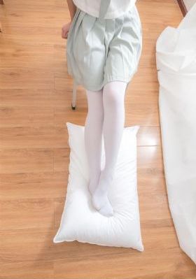 国产嫩草精品_BD国语高清完整版